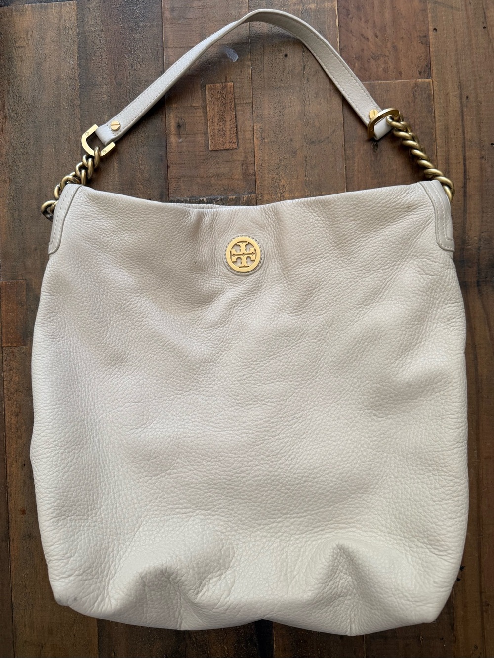 Tory Burch Cream Pebbled Leather Shoulder Bag with Gold Logo